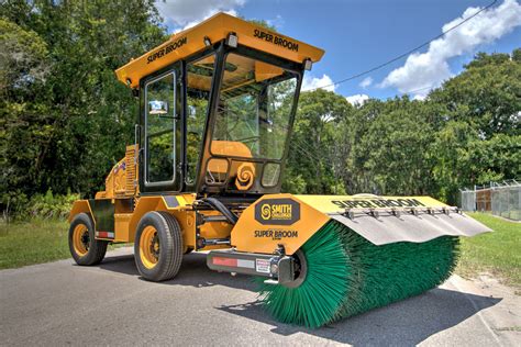 SUPER BROOM – SCM 400 – Self Propelled Sweeper 